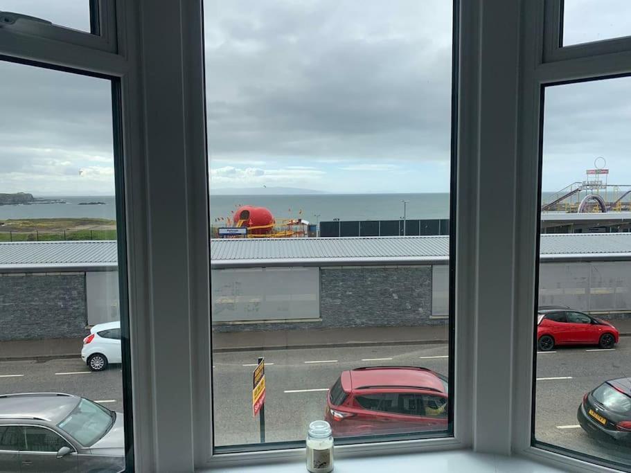 Modern Apartment With Sea Views Portrush Eksteriør billede