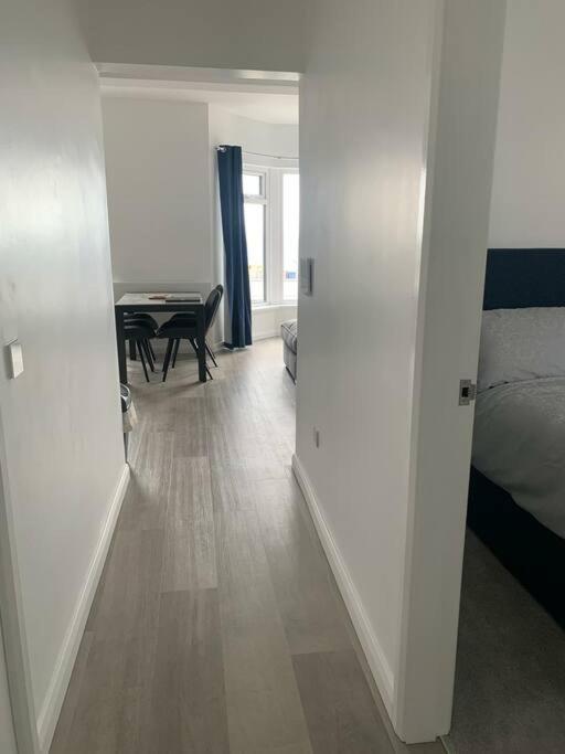 Modern Apartment With Sea Views Portrush Eksteriør billede